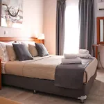 Chryssi Akti, Sure Collection Hotell 3*