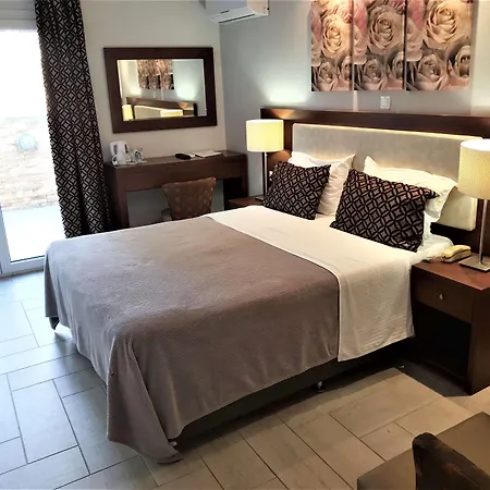 Chryssi Akti, Sure Collection Hotel Batsi