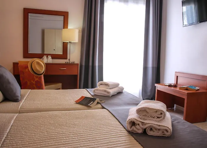 Chryssi Akti, Sure Collection Hotell Batsi