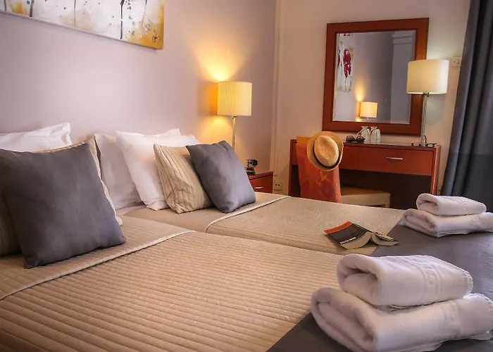 Chryssi Akti, Sure Collection Hotell Batsi