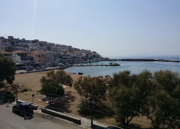 Chryssi Akti, Sure Collection Hotel 3*