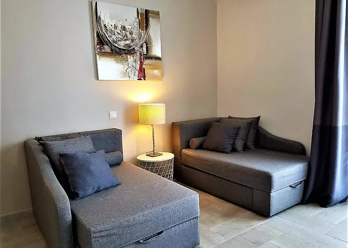 Chryssi Akti, Sure Collection 3* באטסי