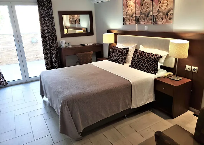 Chryssi Akti, Sure Collection Hotel Mpatsi