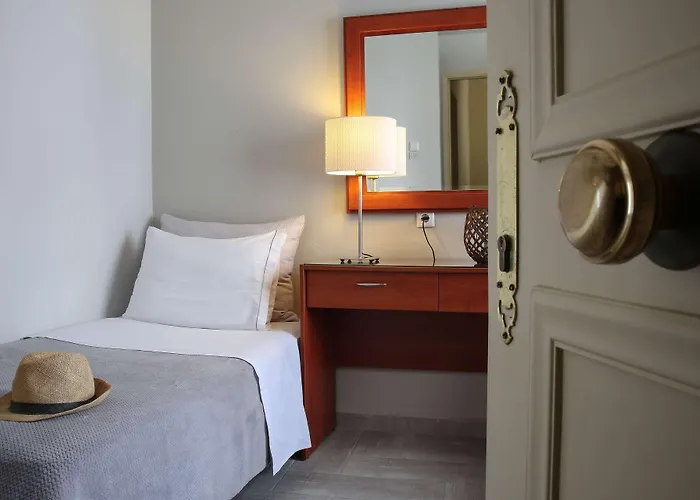 Chryssi Akti, Sure Collection Hotell