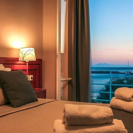 Chryssi Akti, Sure Collection Hotel Batsi (Andros)