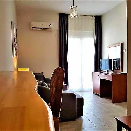 Chryssi Akti, Sure Collection Hotel 3*