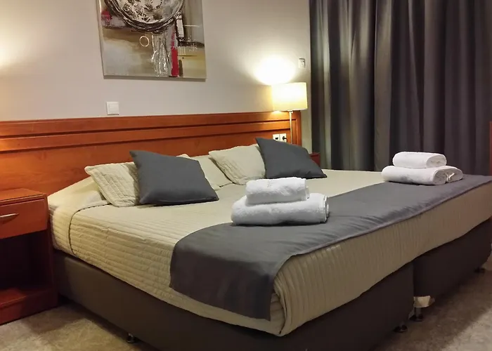 Chryssi Akti, Sure Collection Hotel 3*